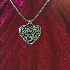 Beautiful Brighton necklace!